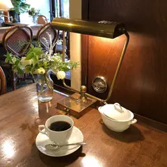 カフェドゥワゾー