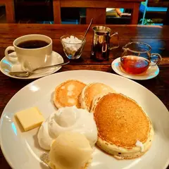 Rainy Day Bookstore & Cafe
