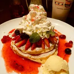クアアイナ 青山本店 （KUA ’AINA）