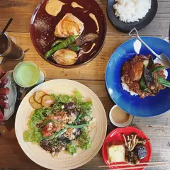 WE ARE THE FARM AZABU（ウィーアーザファーム麻布十番）｜麻布十番 バル カフェ 野菜 オーガニック イタリアン 女子会
