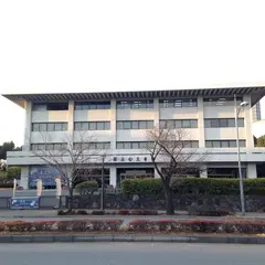 国立公文書館