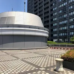 OCAT 屋上庭園