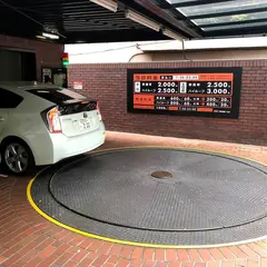 FROM 1st 駐車場