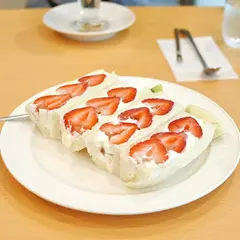 パーラーシシド