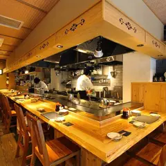 鉄ぱん屋 弁兵衛福山駅前店