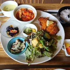 ガーデンカフェ ルーベル