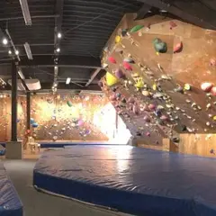 Be born Climbing Gym ビーボーンクライミングジム