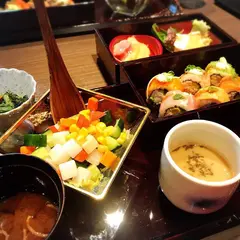 SHARI THE TOKYO SUSHI BAR （シャリ ザ トウキョウ スシバー）