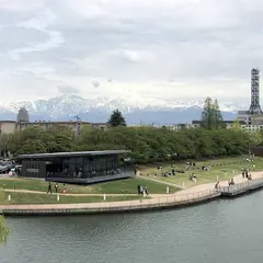 富山市