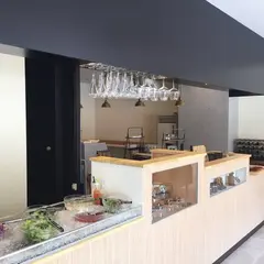 Cafe & Bar Beatrice