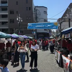 〒108-0072 東京都港区白金１丁目１−２