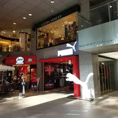 プーマストア原宿