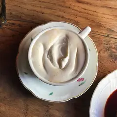 カフェ レ ジュ グルニエ （Cafe Les Jeux Grnie）