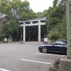 竃山神社