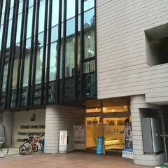芸能プロダクション“ワタナベエンターテインメント”直結スクール“ワタナベエンターテイメント総合スクール” ワタナベエンターテイメント総合スクール（拠点：恵比寿・中目黒）