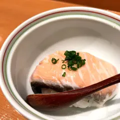 すし処志げる