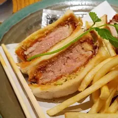 かつくら三条本店