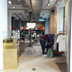 Sneakersnstuff Paris