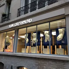 Tom Greyhound Paris