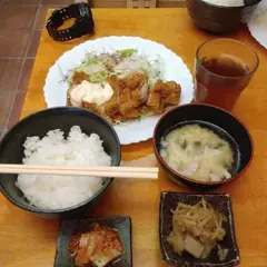 酒飯亭にいおか