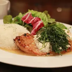 Cafe&Dinner COMS（カフェ＆ダイナー コムズ）