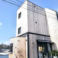 SARARASO【おしゃれなアートホテル・ペンション】