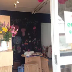 creative studio & shop ooo