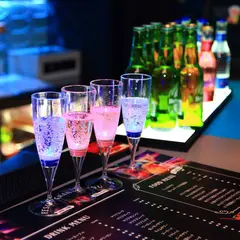 FESCRU～フェスクル～｜京橋 大阪 バー スタンディングバー パブ オシャレ 出会い