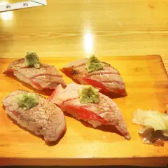 英鮨