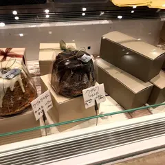 Daniel ルクア店
