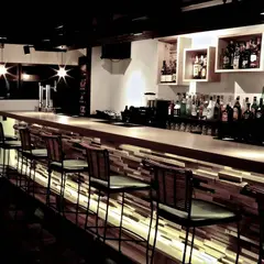CAFE&BAR 6411(ロクヨンイチイチ) 今泉 上人橋通り