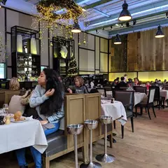 Minipalais