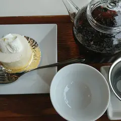 Cafe 椿 山種美術館内