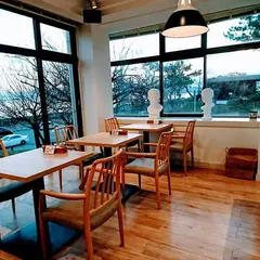 トゥース トゥース シー サイド カフェ