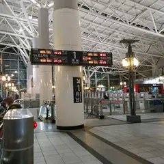 新左營駅
