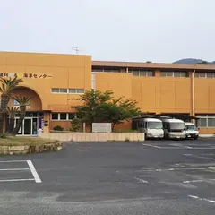 県民の浜・輝きの館