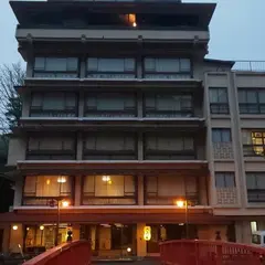 旅館 六角堂