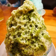蜂楽饅頭 福岡西新本店