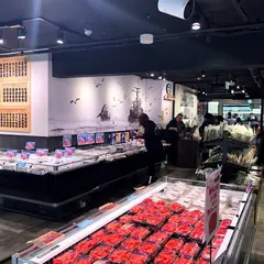 しらす問屋山助 鎌倉本店