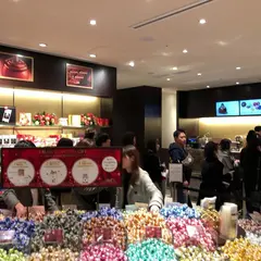 リンツ ショコラ カフェ ビナガーデンズ海老名店