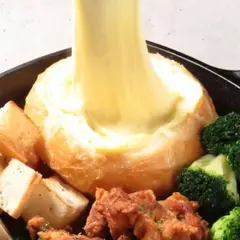 肉とチーズがうまい店 梅田店