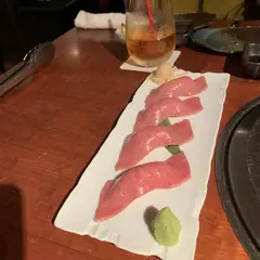 よろにく