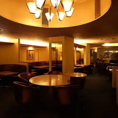 パブ・ラウンジ ビーツ