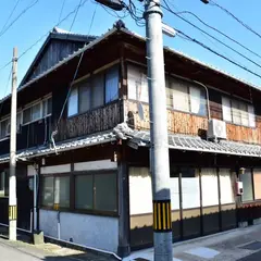 旅館 芳和荘
