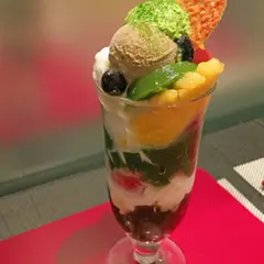 茶房 アドニス福寿草