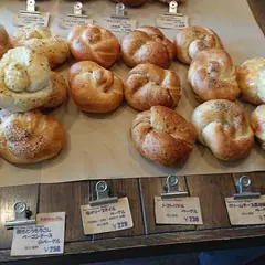 アズィーベーグル（ＡｓｉｅＢａｇｅｌ）