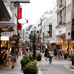 占い＆スピリチュアルサロン ミライなび元町中華街店