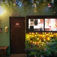 路地裏のサーカス