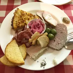 ビストロデジャ
