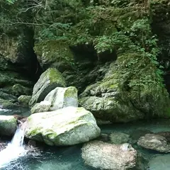 大血川溪流観光釣場